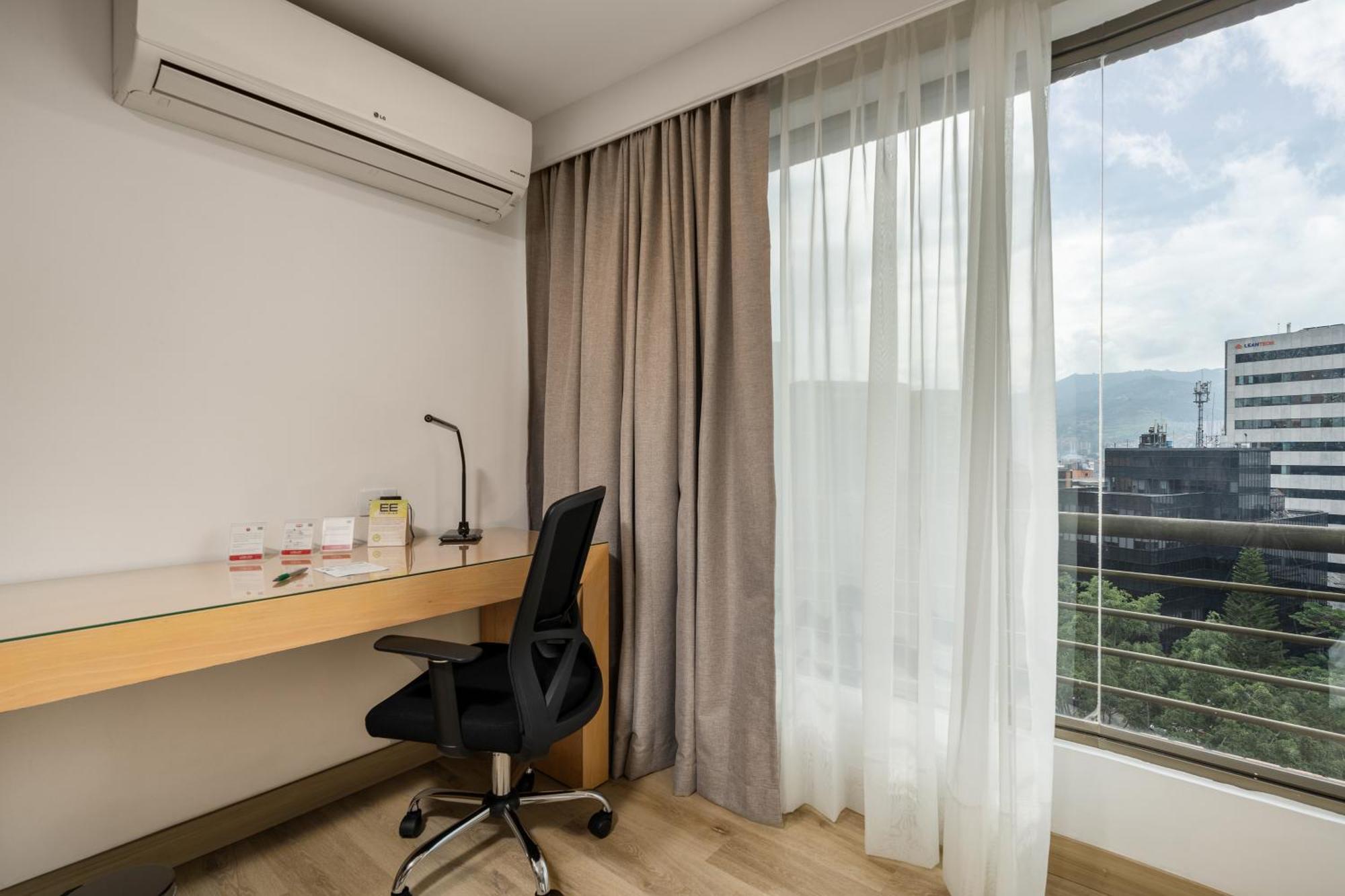 Leblon Suites Hotel Меделин Екстериор снимка