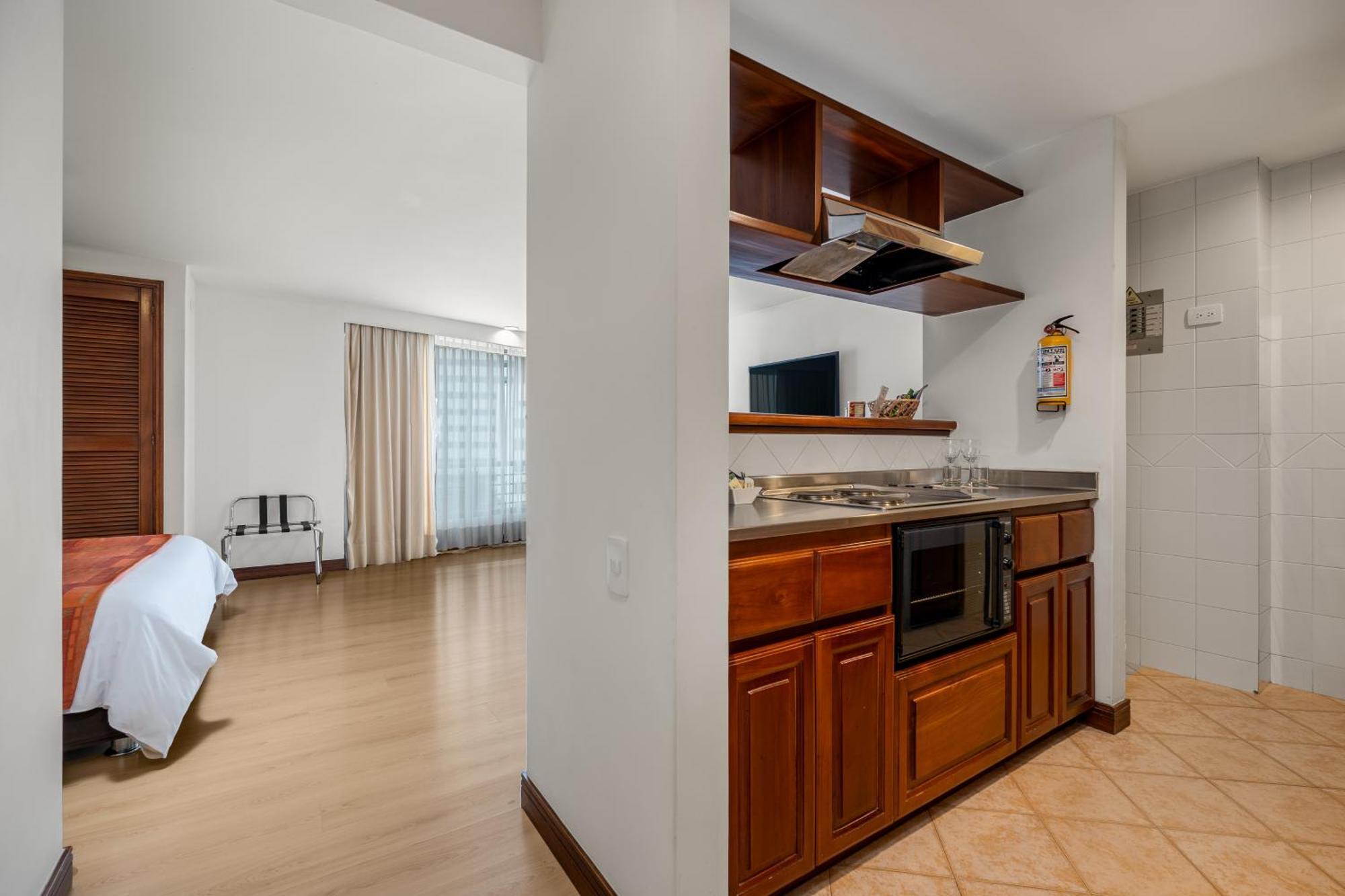 Leblon Suites Hotel Меделин Екстериор снимка