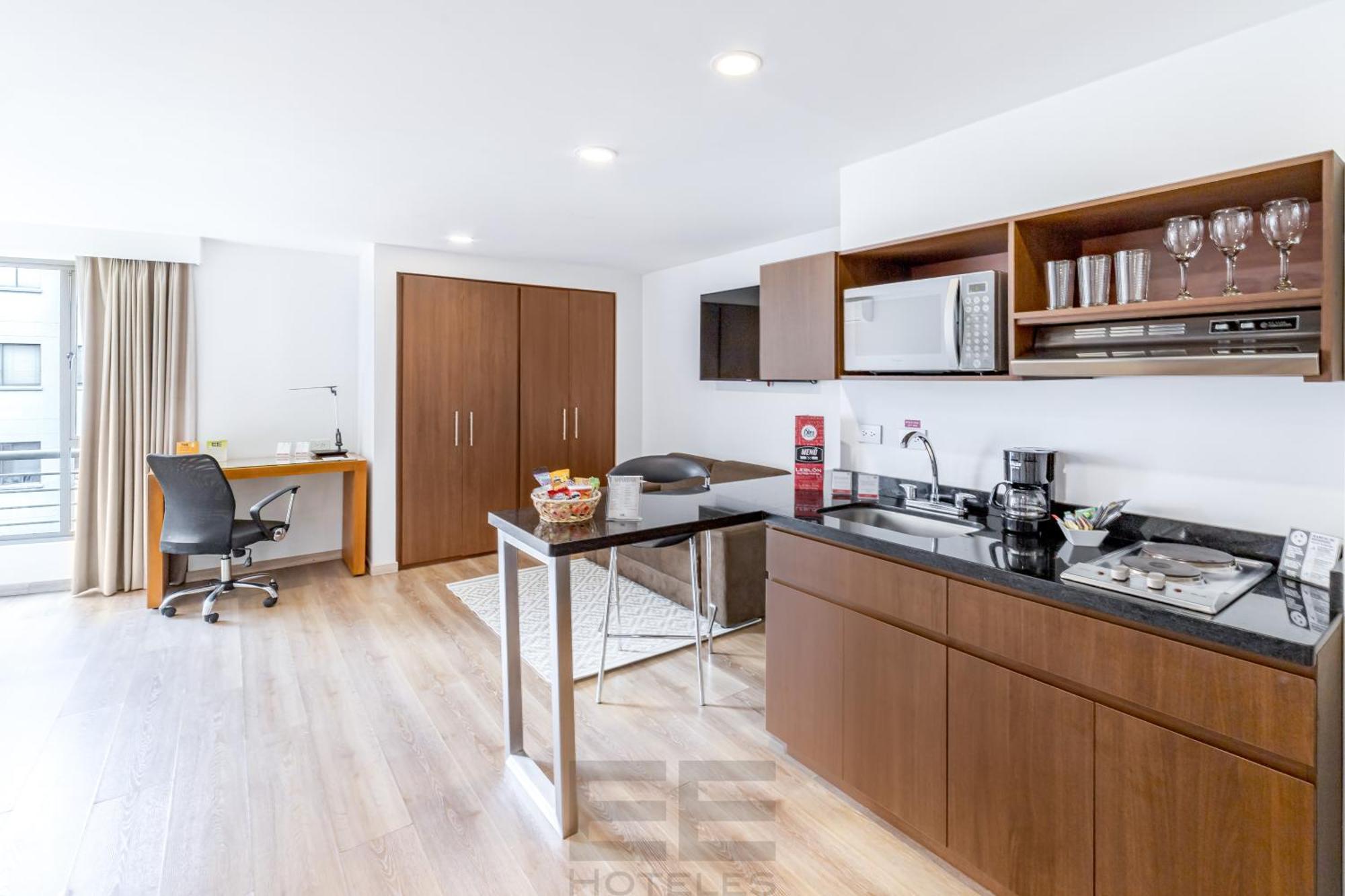 Leblon Suites Hotel Меделин Екстериор снимка